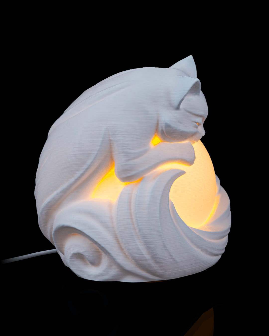 Feline Sphere - Table Lamp